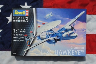 Revell 03945 Grumman E-2C HAWKEYE